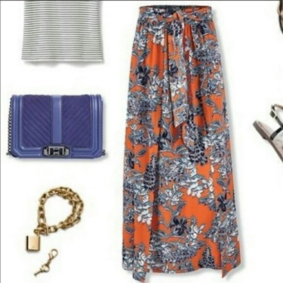 CAbi Calypso Skirt - Picture 3 of 8